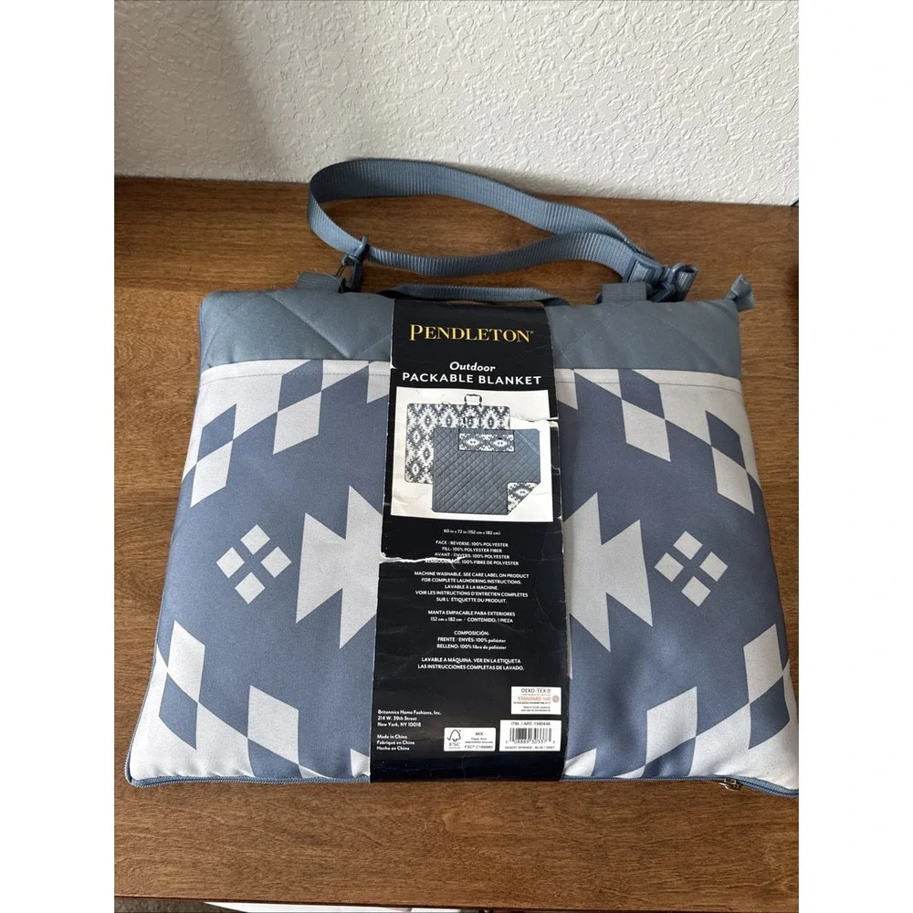 New Pendleton Outdoor Packable Blanket 60